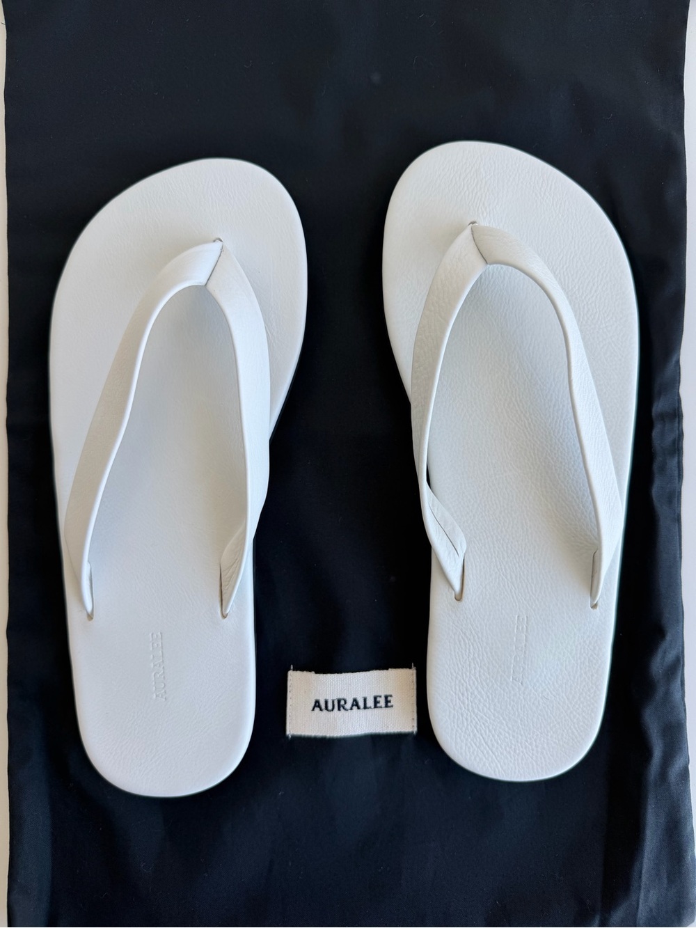 AURALEE White Minimal Leather Flip Flops